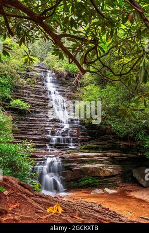 Panther Falls, Rabun County, Georgia am Tallulah River. Stockfoto