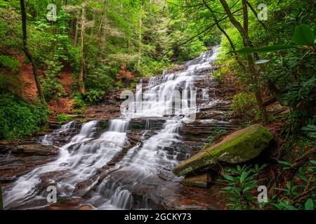 Minnehaha Falls, Rabun County, Georgia on Falls Creek. Stockfoto