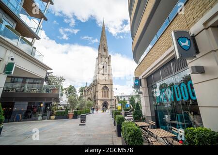 London - August 2021: BrewDog, eine Bar- und Brauereimarke, die berühmt ist für ihre Bierbrauerei in Dickens Yard, Ealing West London. Stockfoto