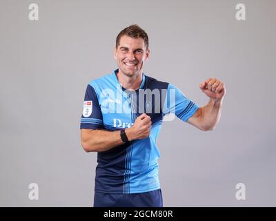 High Wycombe, Großbritannien. August 2021. Sam Vokes von Wycombe Wanderers während des Medientages von Wycombe Wanderers, einschließlich Mitarbeiterkopfschüsse und Training im Adams Park, High Wycombe, England, am 3. August 2021. Foto von Andy Rowland. Quelle: Prime Media Images/Alamy Live News Stockfoto