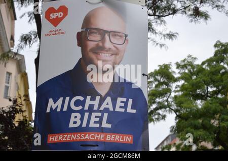 Wahlplakate in Schöneberg, Berlin, Deutschland - 9. August 2021. Stockfoto