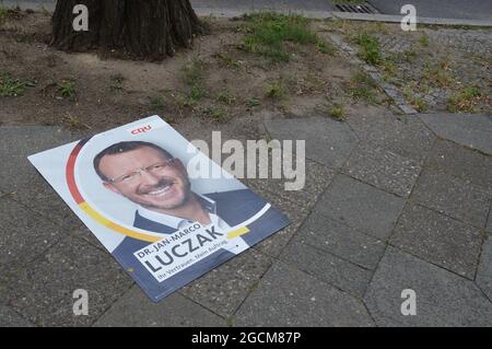 Wahlplakate in Schöneberg, Berlin, Deutschland - 9. August 2021. Stockfoto