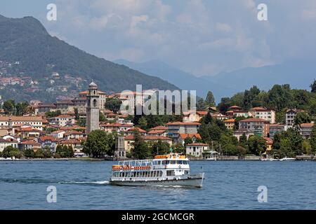 Linienschiff vor Verbania-Pallanza, Lago Maggiore, Piemont, Italien Stockfoto