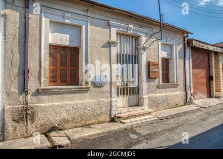 Verlassen Sie Gebäude in Limassol Zypern Stockfoto