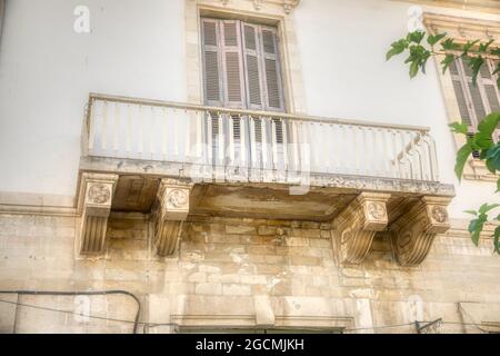 Verlassen Sie Gebäude in Limassol Zypern Stockfoto