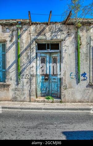 Verlassen Sie Gebäude in Limassol Zypern Stockfoto