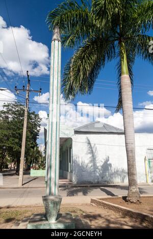 LAS TUNAS, KUBA - 27. JAN 2016: Monumento a Alfabetizacion (Alphabetisierungsdenkmal) in Las Tunas Stockfoto