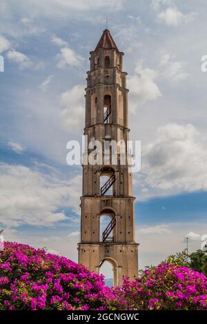 Manaca Iznaga Turm im Valle de los Ingenios Tal in der Nähe von Trinidad, Kuba. Der Turm wurde benutzt, um die Sklaven zu beobachten, die auf der Zuckerrohrplantage arbeiteten. Stockfoto