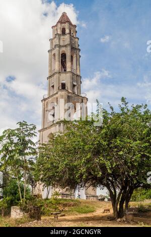 Manaca Iznaga Turm im Valle de los Ingenios Tal in der Nähe von Trinidad, Kuba. Der Turm wurde benutzt, um die Sklaven zu beobachten, die auf der Zuckerrohrplantage arbeiteten. Stockfoto