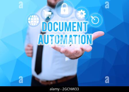 Schreiben mit Anzeige von Text Document Automation. Business-Ansatz-Workflows, die bei der Erstellung von elektronischen Dokumenten Gentelman Uniform Standing unterstützen Stockfoto