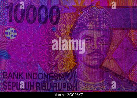 Bilder indonesischer Nationalhelden auf 'Indonesischen Rupiah'-Banknoten in verschiedenen Stückelungen Stockfoto