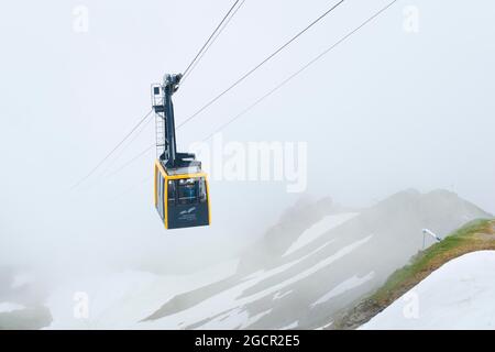 Gondel der Bergbahn zur Bergstation des Nebelhorns, 2224m, Allgäu Alpen, Oberstdorf, Allgäu, Bayern, Deutschland Stockfoto