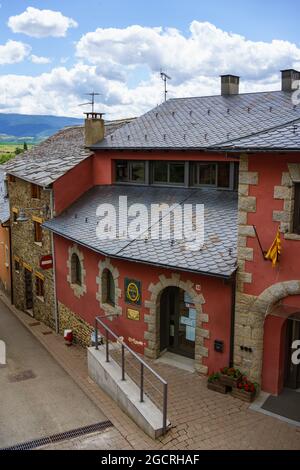 Llivia, Spanien. 2. August 2021. Die Apotheke in Llivia behauptet, die älteste in Europa zu sein, heute ist sie ein Museum. Stockfoto