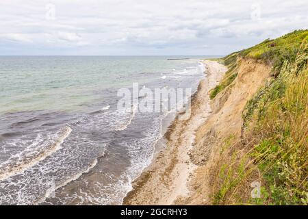 Strand bei Ahrenshoop an der deutschen Ostseeküste, Blick von der Spitze der Klippe Stockfoto