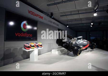 Markteinführung des McLaren MP4-27, 01. Februar 2012. McLaren Technology Centre, Woking, Großbritannien. Stockfoto