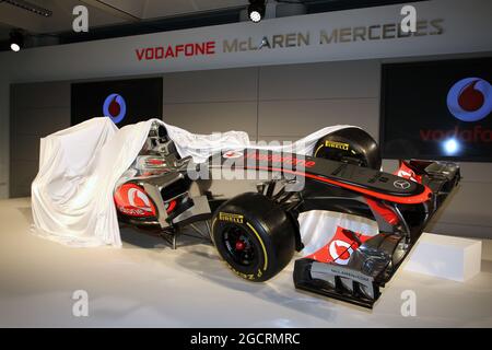 Markteinführung des McLaren MP4-27, 01. Februar 2012. McLaren Technology Centre, Woking, Großbritannien. Stockfoto