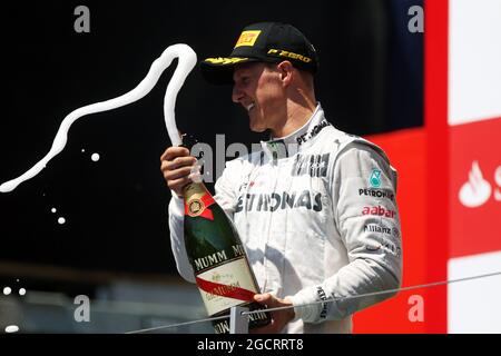 Michael Schumacher (GER) Mercedes AMG F1 feiert seinen dritten Podiumsplatz. Großer Preis von Europa, Sonntag, 24. Juni 2012. Valencia, Spanien. Stockfoto