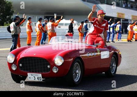 Fernando Alonso (ESP) Ferrari auf der Fahrerparade. Großer Preis von Japan, Sonntag, 7. Oktober 2012. Suzuka, Japan. Stockfoto