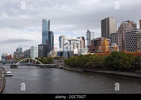 Der Yarra River und die Stadtlandschaft im malerischen Melbourne. Großer Preis von Australien, Mittwoch, 13. März 2013. Albert Park, Melbourne, Australien. Stockfoto