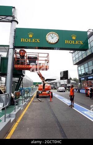 Rolex Branding in den Boxen. Großer Preis von Australien, Mittwoch, 13. März 2013. Albert Park, Melbourne, Australien. Stockfoto