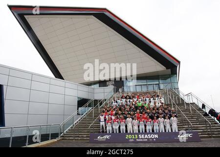 WEC 2013 Gruppenfoto zum Saisonstart. FIA-Langstrecken-Weltmeisterschaft, Runde 1, Freitag, 12. April 2013. Silverstone, England. Stockfoto