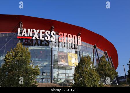 KÖLN, 22. SEPTEMBER 2020: LANXESS Arena in Köln. Die LANXESS Arena ist ein Sport- und Unterhaltungszentrum, das früher als K bekannt war Stockfoto