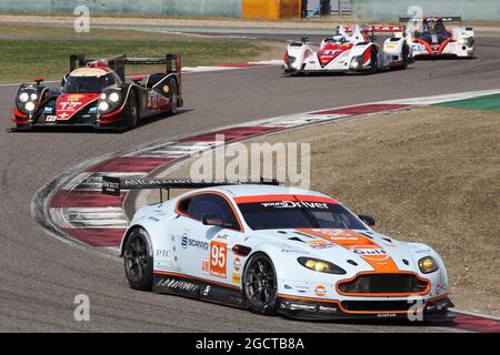 Christoffer Nygaard (DEN) / Kristian Poulsen (DEN) / Nicki Thim (DEN) Aston Martin Vantage V8. FIA-Langstrecken-Weltmeisterschaft, Runde 7, Samstag, 9. November 2013. Shanghai, China. Stockfoto