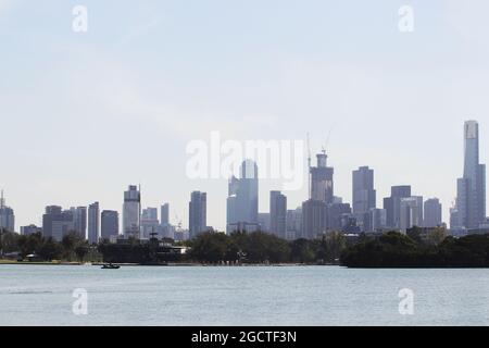 Skyline von Melbourne. Großer Preis von Australien, Freitag, 14. März 2014. Albert Park, Melbourne, Australien. Stockfoto