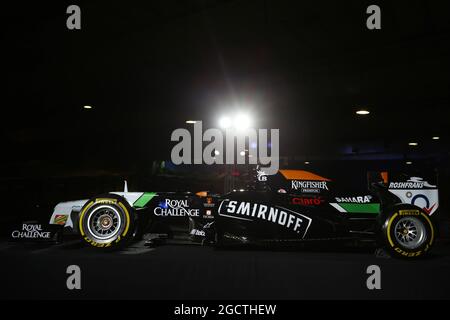 Der Smirnoff-vernickerte Sahara Force India F1 VJM07 wird auf der Smirnoff Launch Party auf einer Kartbahn in Barcelona vorgestellt. Großer Preis von Spanien, Dienstag, 7. Mai 2014. Barcelona, Spanien. Stockfoto