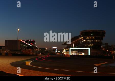 Landschaftlich reizvolle nächtliche Action. FIA-Langstrecken-Weltmeisterschaft, 24 Stunden von Le Mans -Qualifying, Donnerstag, 12. Juni 2014. Le Mans, Frankreich. Stockfoto