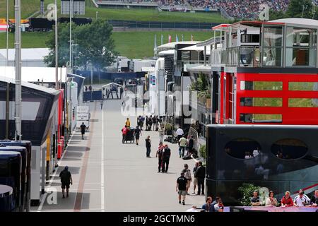 Das Fahrerlager. Großer Preis von Österreich, Samstag, 21. Juni 2014. Spielberg, Österreich. Stockfoto