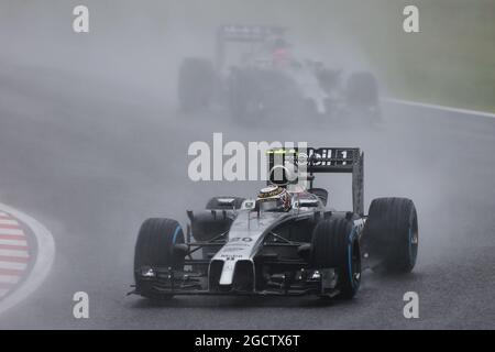 Kevin Magnussen (DEN) McLaren MP4-29. Großer Preis von Japan, Sonntag, 5. Oktober 2014. Suzuka, Japan. Stockfoto