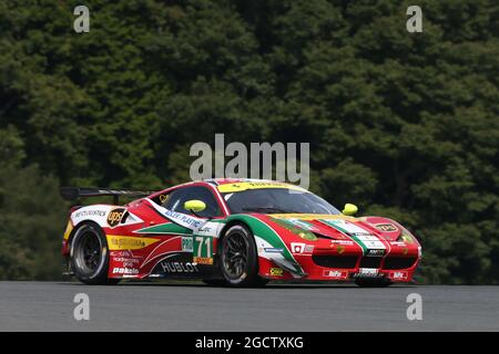 Davide Rigon (FRA) / James Calado (GBR) #71 AF Corse Ferrari F458 Italia. FIA-Langstrecken-Weltmeisterschaft, Runde 5, Six Hours of Fuji, Freitag, 10. Oktober 2014. Fuji, Japan. Stockfoto