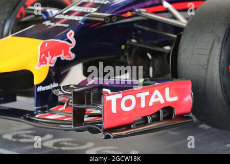 Red Bull Racing RB10 Frontflügel. Abu Dhabi Grand Prix, Sonntag, 23. November 2014. Yas Marina Circuit, Abu Dhabi, VAE. Stockfoto