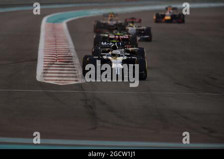 Kevin Magnussen (DEN) McLaren MP4-29. Abu Dhabi Grand Prix, Sonntag, 23. November 2014. Yas Marina Circuit, Abu Dhabi, VAE. Stockfoto