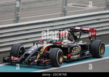 Charles Pic (FRA) Lotus F1 E22 Dritter Fahrer. Formel-1-Tests, erster Tag, Dienstag, 25. November 2014. Yas Marina Circuit, Abu Dhabi, VAE. Stockfoto