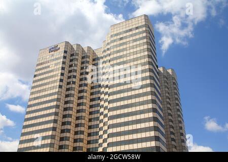 HAVANNA, KUBA - 24. FEBRUAR 2011: Melia Cohiba Luxushotel in Havanna, Kuba. Melia Cohiba ist eines der besten bewerteten Hotels in Kuba. Stockfoto