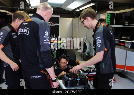 Javier Hernandez (MEX) Manchester Utd Fußballspieler mit dem Sahara Force India F1 Team. Großer Preis von Kanada, Sonntag, 7. Juni 2015. Montreal, Kanada. Stockfoto