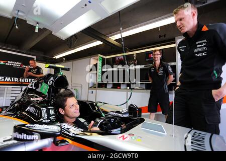 Javier Hernandez (MEX) Manchester Utd Fußballspieler mit dem Sahara Force India F1 Team. Großer Preis von Kanada, Sonntag, 7. Juni 2015. Montreal, Kanada. Stockfoto