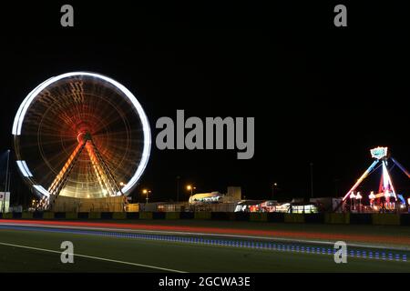 Nächtliche Action. FIA-Langstrecken-Weltmeisterschaft, Le Mans 24 Stunden - Training und Qualifying, Mittwoch, 10. Juni 2015. Le Mans, Frankreich. Stockfoto