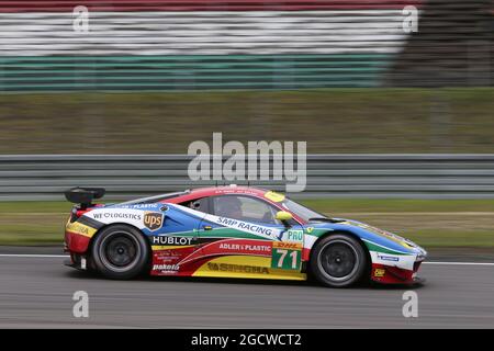 Davide Rigon (FRA) / James Calado (GBR) #71 AF Corse Ferrari F458 Italia. FIA-Langstrecken-Weltmeisterschaft, Runde 4, Freitag, 28. August 2015. Nürburgring, Deutschland. Stockfoto