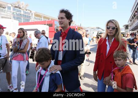 John Elkann (ITA) Vorsitzender von Fiat Chrysler mit seiner Frau Lavinia Borromeo (ITA). Großer Preis von Italien, Sonntag, 6. September 2015. Monza Italien. Stockfoto