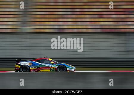 Davide Rigon (FRA) / James Calado (GBR) #71 AF Corse Ferrari F458 Italia. FIA-Langstrecken-Weltmeisterschaft, Runde 7, Samstag, 31. Oktober 2015. Shanghai, China. Stockfoto