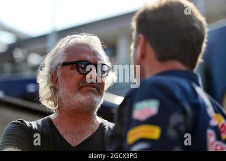 (L bis R): Flavio Briatore (ITA) mit Christian Horner (GBR) Red Bull Racing Teamchef. Großer Preis von Italien, Samstag, 3. September 2016. Monza Italien. Stockfoto