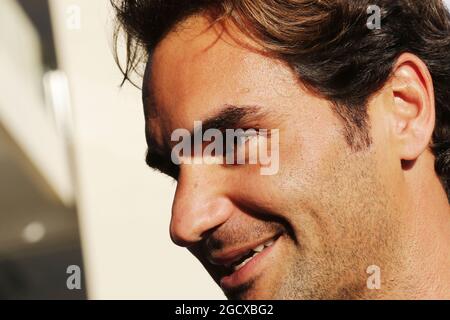 Roger Federer (SUI) Tennisspieler. Abu Dhabi Grand Prix, Sonntag, 27. November 2016. Yas Marina Circuit, Abu Dhabi, VAE. Stockfoto