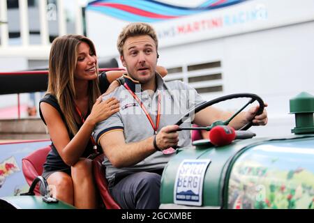 Davide Valsecchi (ITA) Sky F1 Italia Presenter mit Federica Masolin (ITA) Sky F1 Italia Presenter. Großer Preis von Österreich, Donnerstag, 6. Juli 2017. Spielberg, Österreich. Stockfoto