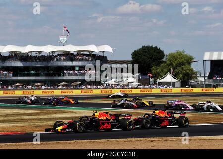 Max Verstappen (NLD) Red Bull Racing RB14 beim Start ins Rennen. Großer Preis von Großbritannien, Sonntag, 8. Juli 2018. Silverstone, England. Stockfoto