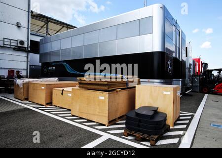 Ungeöffnete Fracht im Fahrerlager. Großer Preis von Ungarn, Donnerstag, 26. Juli 2018. Budapest, Ungarn. Stockfoto