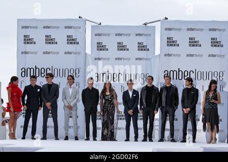 Die Amber Lounge Fashion Show (L bis R): Natalie Pinkham (GBR) Sky Sports Presenter; Charles Leclerc (MON) Ferrari; George Russell (GBR) Williams Racing; Esteban Gutierrez (MEX) Mercedes AMG F1; Jack Aitken (GBR) / (Kor) Renault F1 Team Test Driver; Tatiana Calderon (COL) Alfa Romeo Racing Development Driver; Guanyu Zhou (CHN) Renault F1 Team Test and Development Driver; Nichola Latifi (CDN) Williams Racing Test and Development Driver; Sergey Sirotkin (RUS) Renault F1 Team Reserve Driver; Antonio Giovinazzi (ITA) Alfa Romeo Racing; Lee McKenzie (GBR). Großer Preis von Monaco, Freitag, 24. Mai 2019. Stockfoto