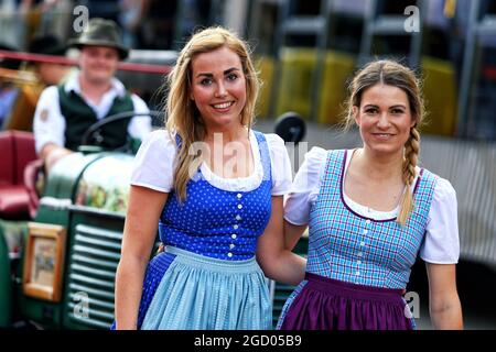 Paddock-Atmosphäre - Formula Una Girls. Großer Preis von Österreich, Donnerstag, 27. Juni 2019. Spielberg, Österreich. Stockfoto